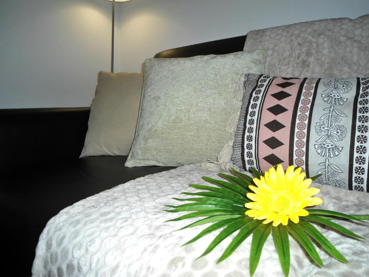 Garden'S Apartment ฟุงชาล ภายนอก รูปภาพ